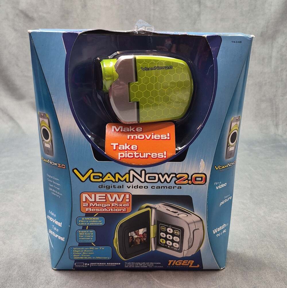 Hasbro Tiger Electronics VcamNow 2.0 Digital Video Camera 2006 Vintage - New